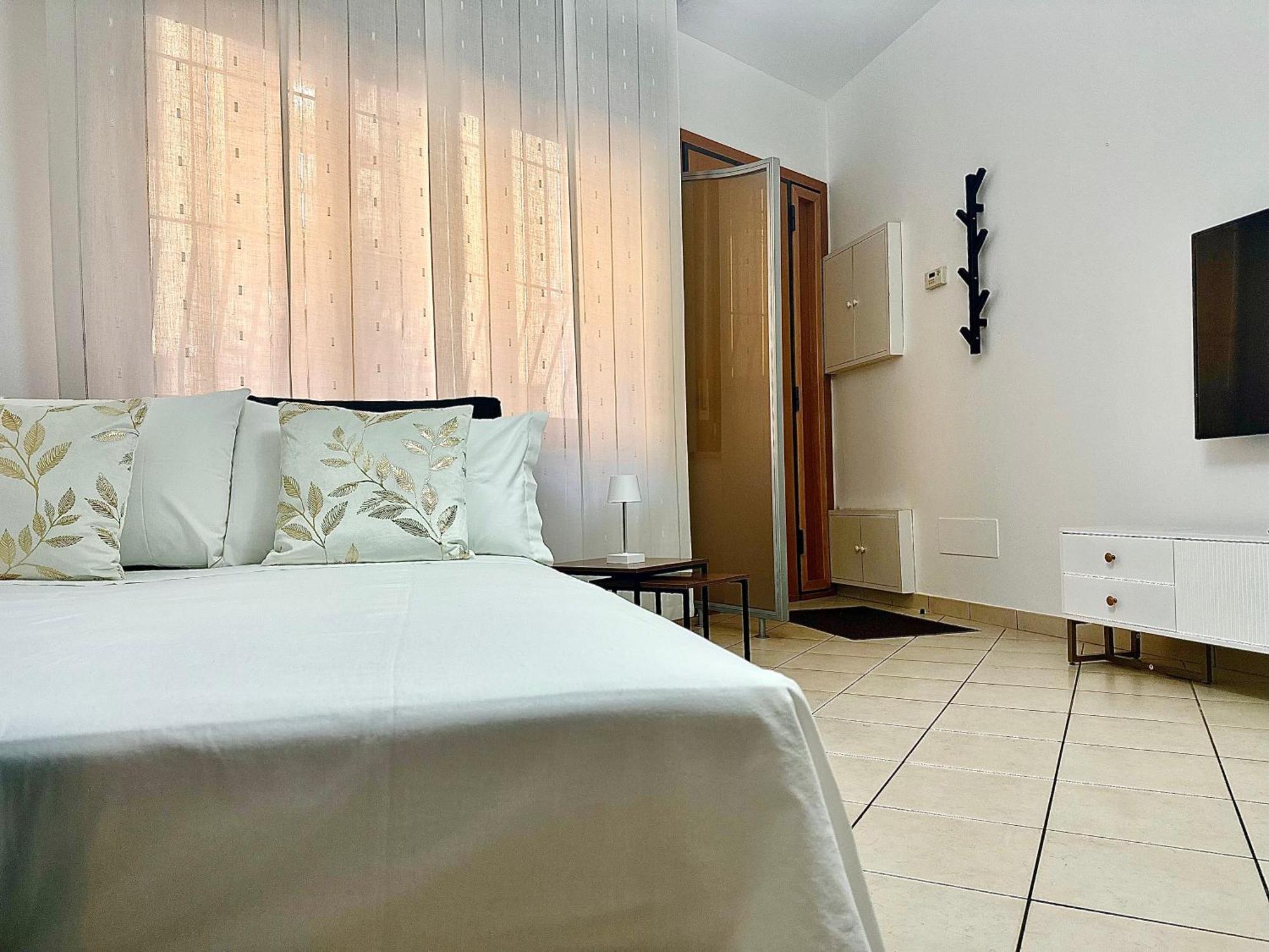 Domus Sofia Historic Center Rimini Apartment Ngoại thất bức ảnh